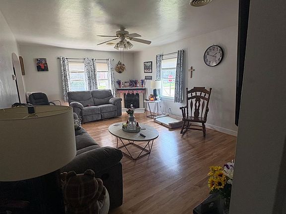 2nd image of 158 Sheffield St