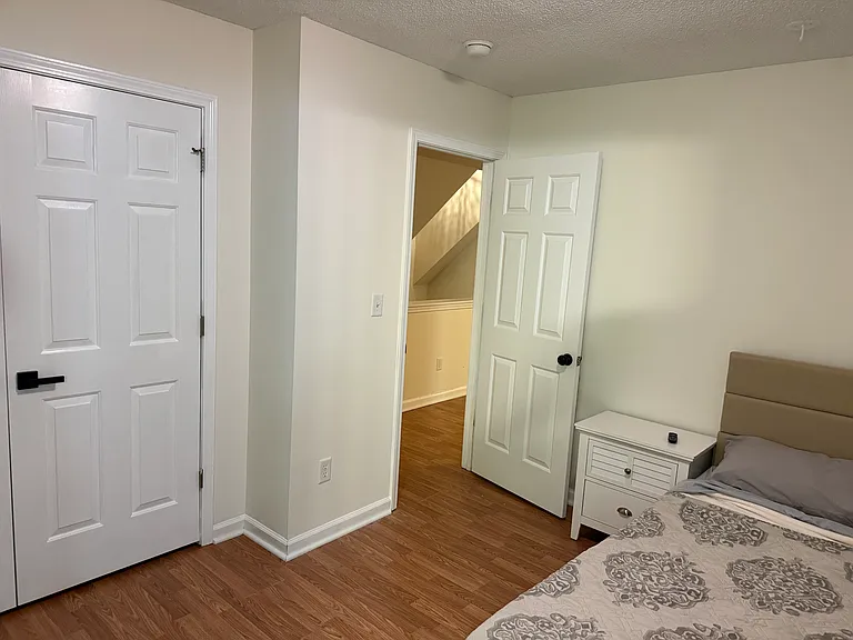 411 Fletcher Ln — Photo 32