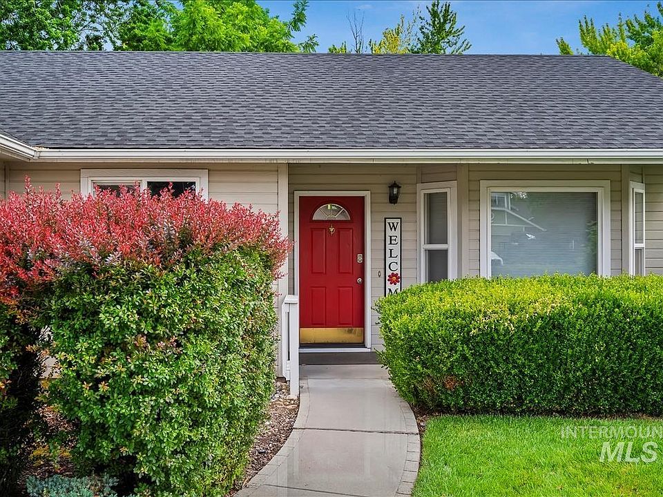 1st image of 11884 W Driftwood Ct