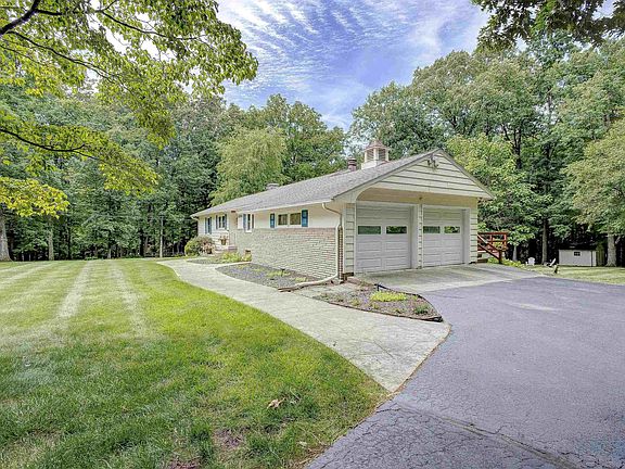 2nd image of 1395 New Gambier Rd