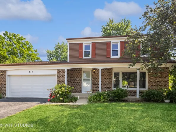 810 Brandywine Dr, Roselle, IL 60172