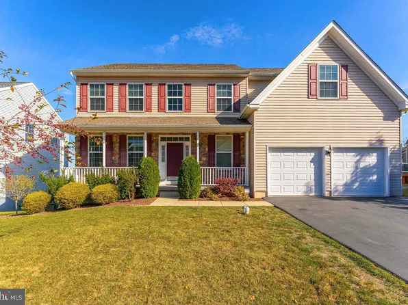 1986 Canyon Creek Rd, Gilbertsville, PA 19525