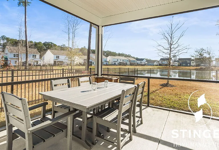 1174 Danner Dr — Photo 33