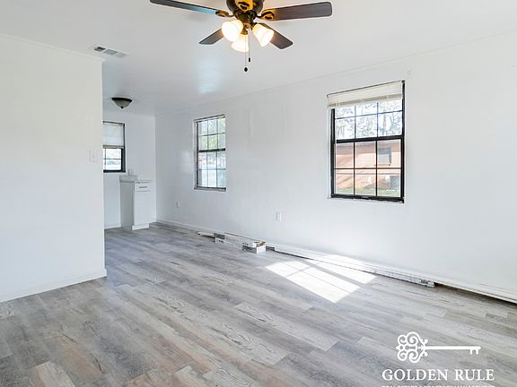 2nd image of 904 NE 25th St