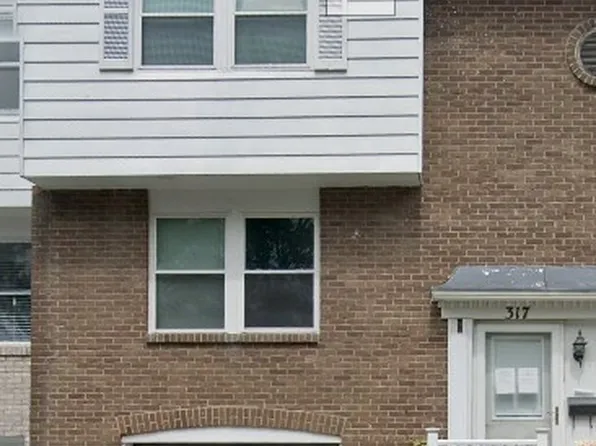 317 Cricketwood Ct, Canonsburg, PA 15317