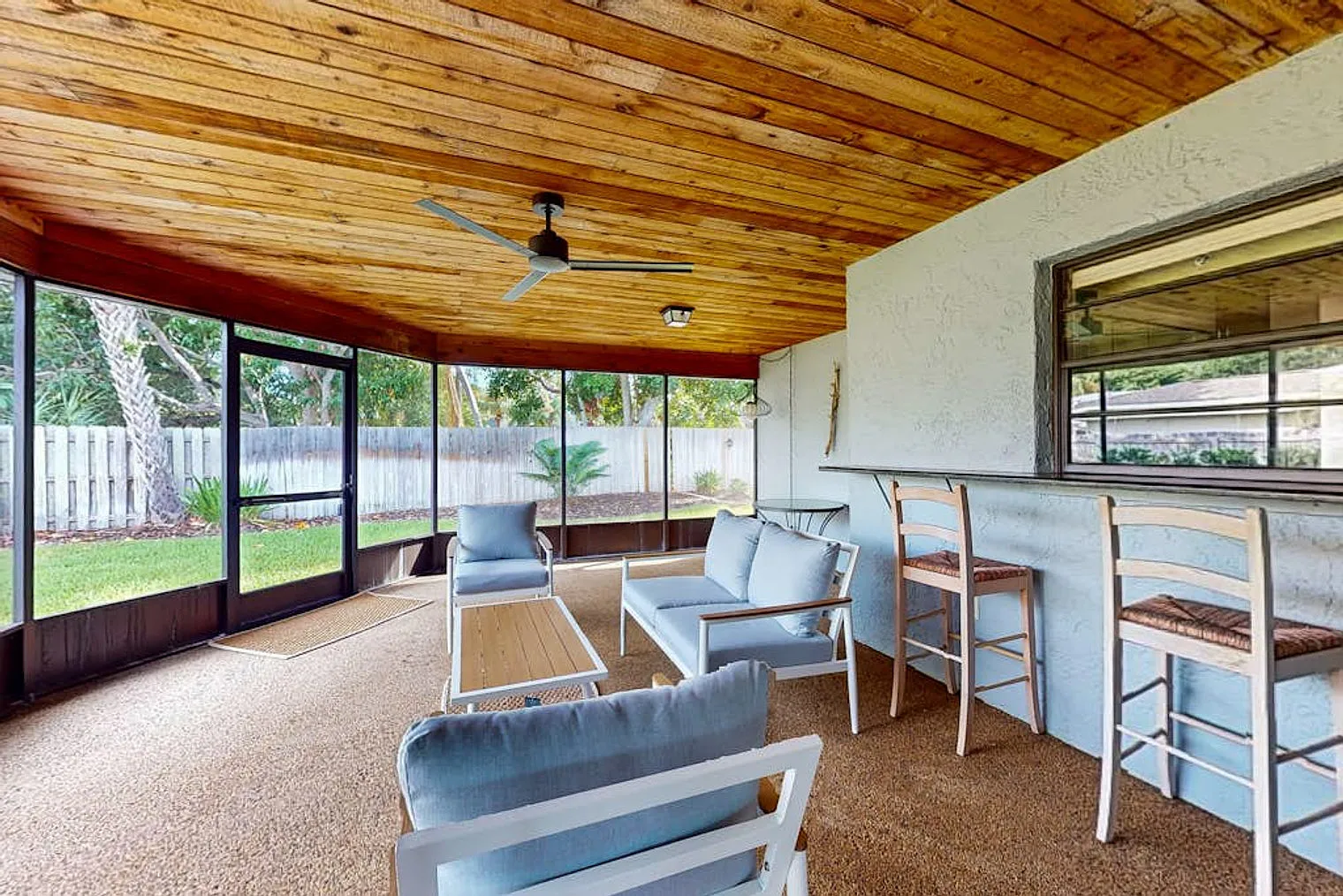 3 bed, 2.0 bath, 1700 sqft, $4,990 — Photo 3