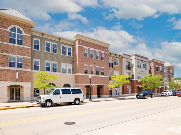 111 W Fulton St #307, Edgerton, WI 53534