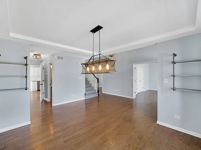 310 Cornwall Cir — Photo 11