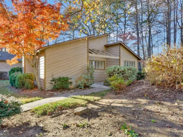820 Bonnie Glen Dr SE, Marietta, GA 30067