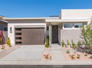 121 Mustang Ln, Palm Springs, CA 92262