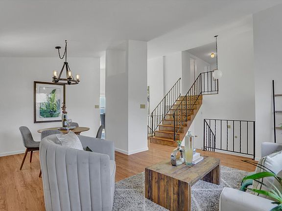 4th image of 134 Ardmore Way