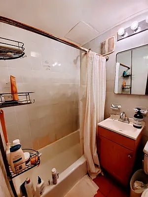 Rented by Compass | media 24