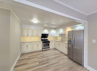 304 Sandalwood Dr #1R, Staten Island, NY 10308
