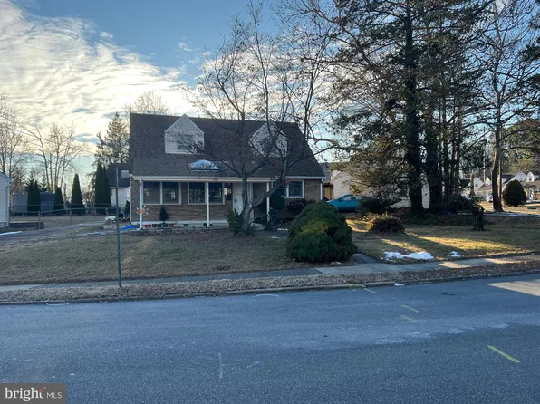 2558 Secane Rd, Secane, PA 19018