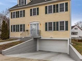 1 Sunapee Ln, West Roxbury, MA 02132