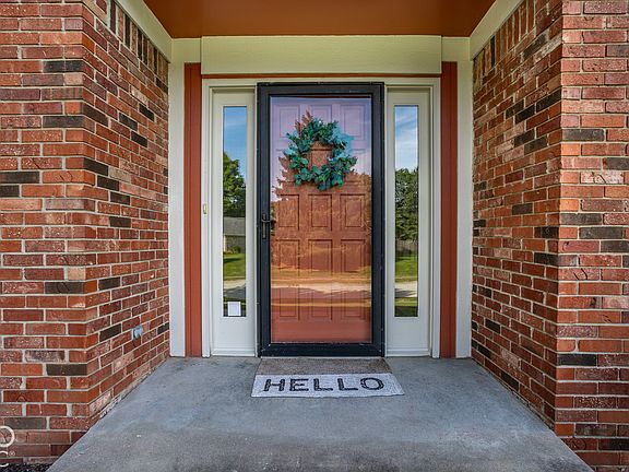 3rd image of 4763 Abbots Pl