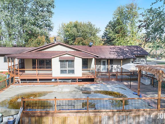 3rd image of 6075 Ashley Ln