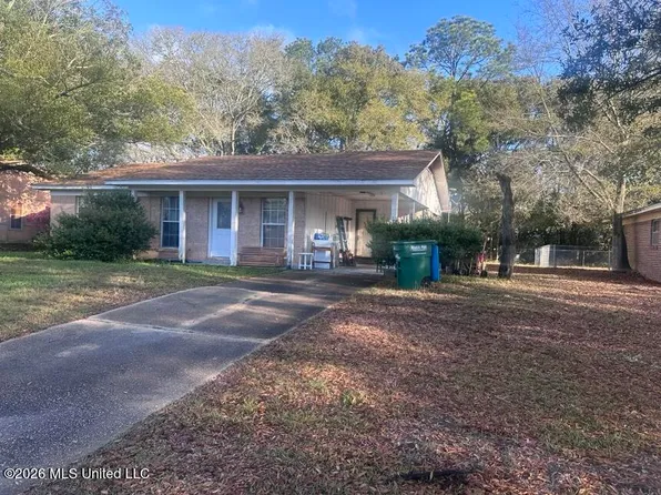4219 Martha Ct, Lucedale, MS 39581