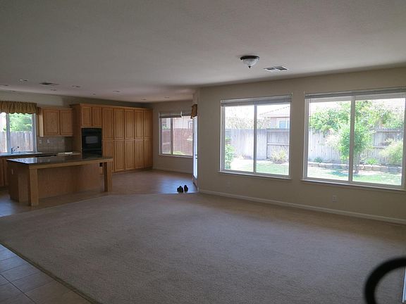 4th image of 2061 Palermo Dr