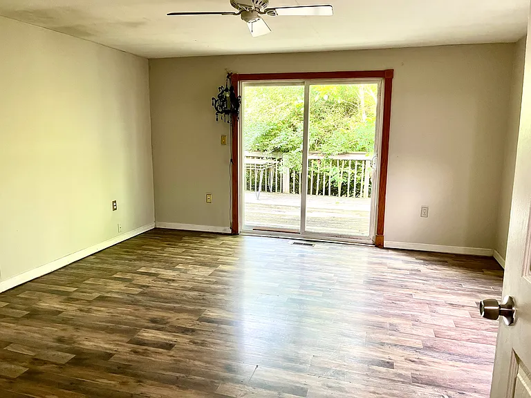 3640 Niles Dr — Photo 12
