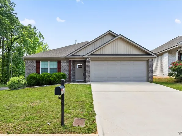 1960 Crimson Way, Cottondale, AL 35453
