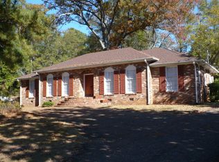 1307 Gwen Mill Dr, Opelika, AL 36801