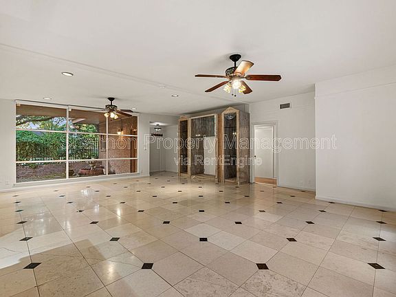 4th image of 2927 Rockyridge Dr
