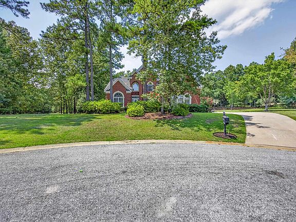 2nd image of 16 Deer Harbour Ct