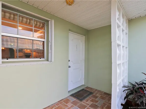 211 Manatee Ln APT D, Fort Pierce, FL 34982