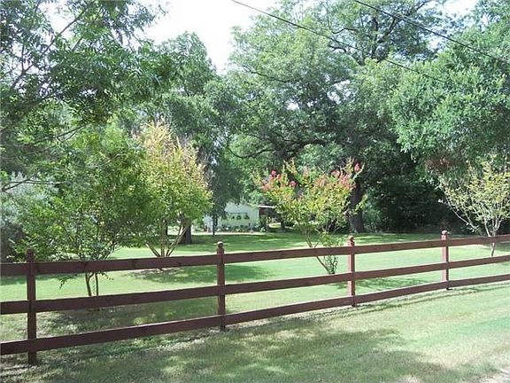 2nd image of 317 Riverwood Dr