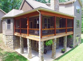 497 Mountain Brook Ln, Bentonville, VA 22610