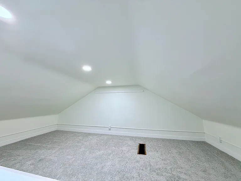 236 Walnut St — Photo 33