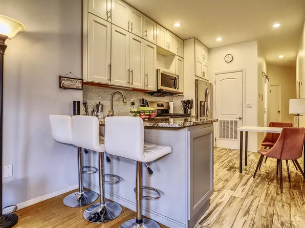 70 Park Avenue image 12 of 21