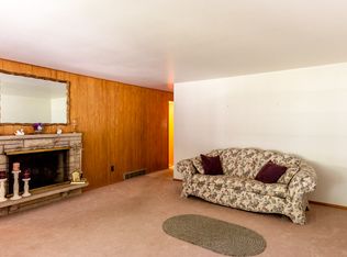 1811 Aspen Ln, Green Bay, WI 54303