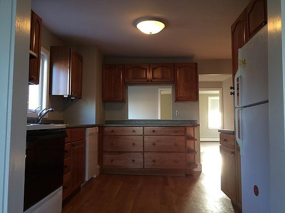 3rd image of 226 Merrimac St #1