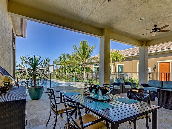 Covered lanai for barbecues