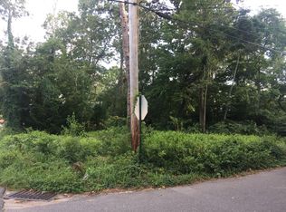 301 Halliard Ave, Beachwood, NJ 08722