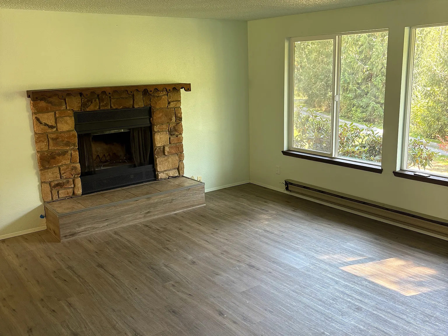 4 bed, 2000 sqft, $3,000 — Photo 4