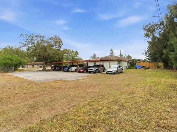 5690 59th Way N, Saint Petersburg, FL 33709