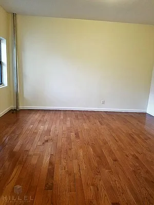 Rented by Hillel Realty Group | media 32