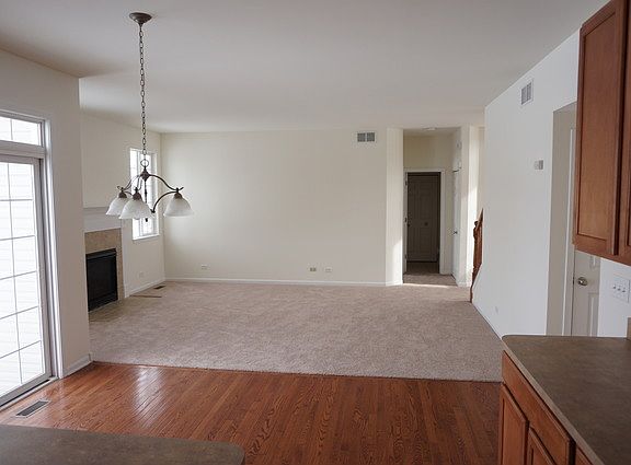 3rd image of 3040 Manchester Dr