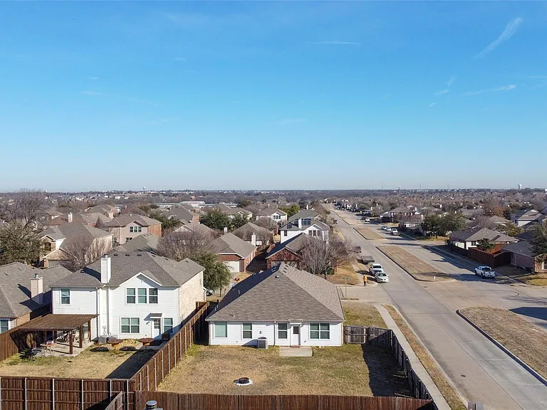 8748 Sagebrush Trl — Photo 33