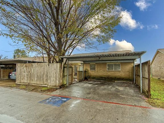 3rd image of 15229 Buckle Ln Unit 15229