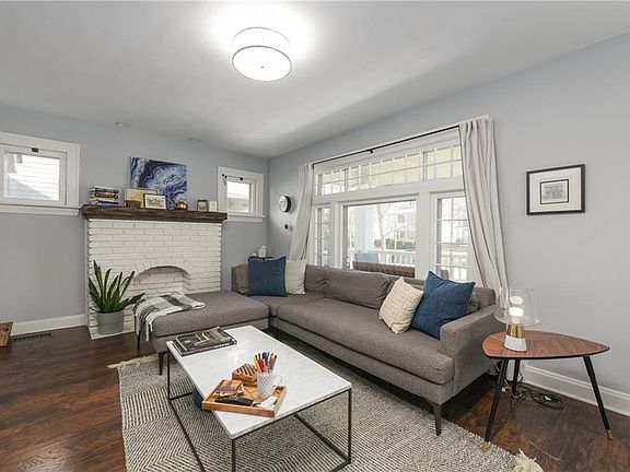 4th image of 2178 Carabel Ave