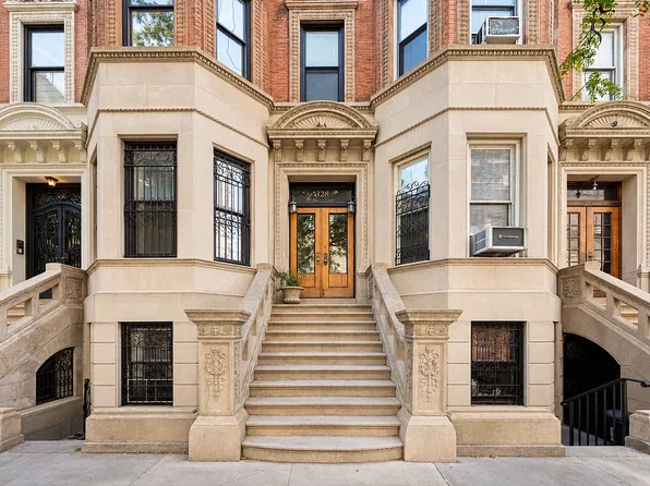 328 W 89th St, New York, NY 10024