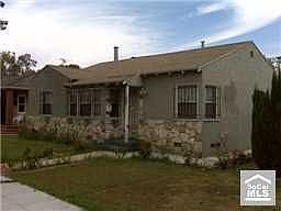 1st image of 215 E Allington St