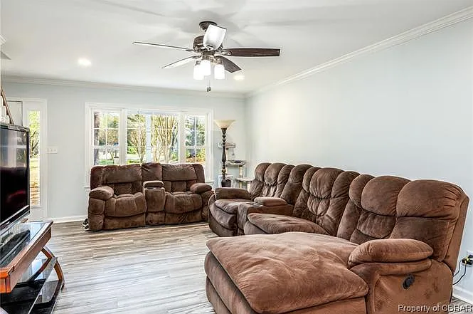 3552 Foxhaven Dr — Photo 4