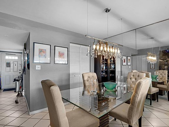 5th image of 1901 S Roosevelt Blvd APT 407N