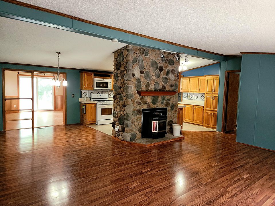 7100 Gillett Rd NW, Rapid City, MI 49676 Zillow