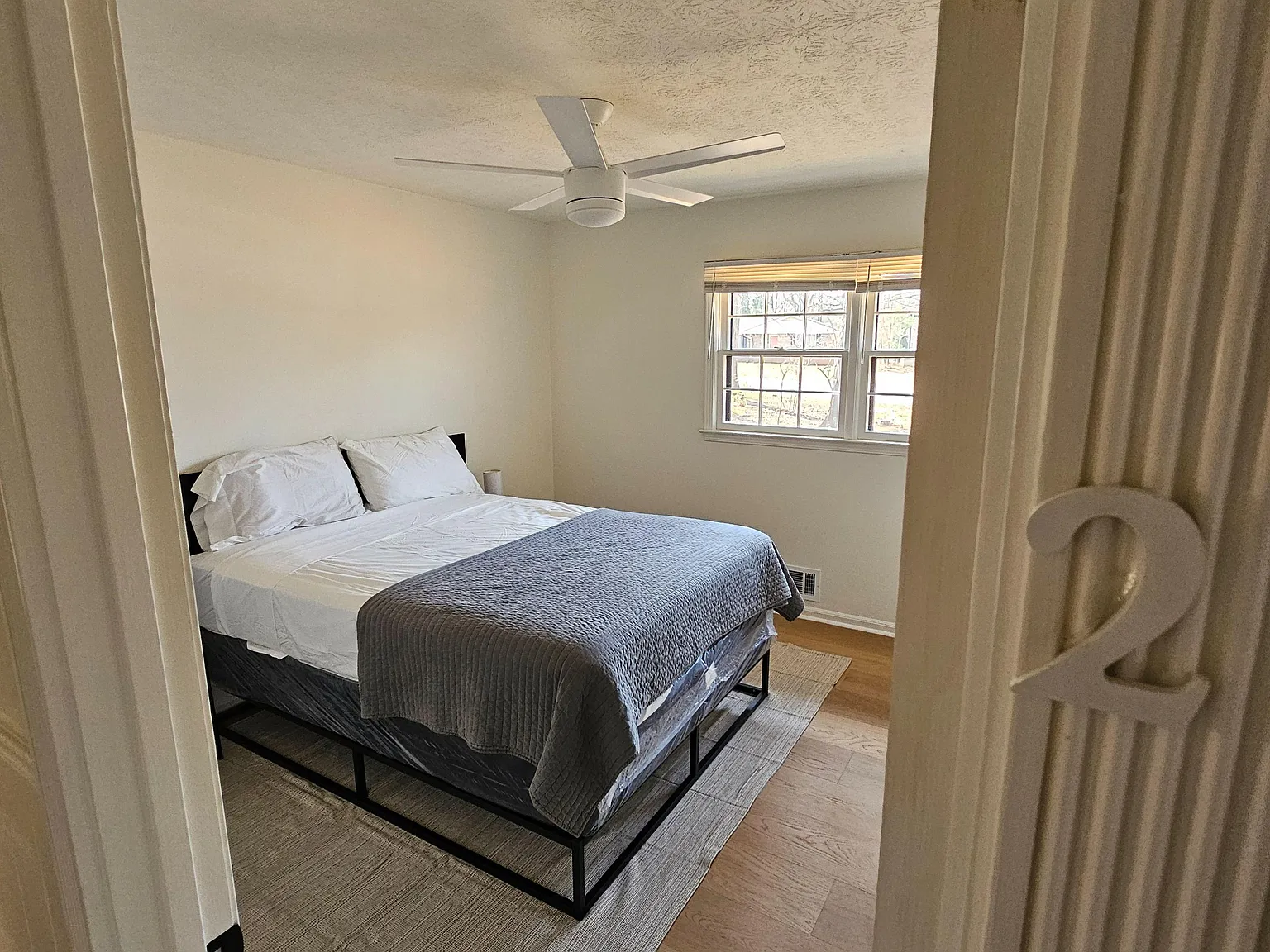 4 bed, 2.0 bath, 1525 sqft, $1,027 — Photo 1